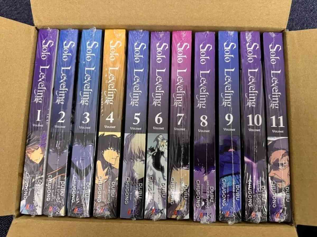 solo leveling and one piece manga - Knoxville, Tennessee - FleaMarketBay