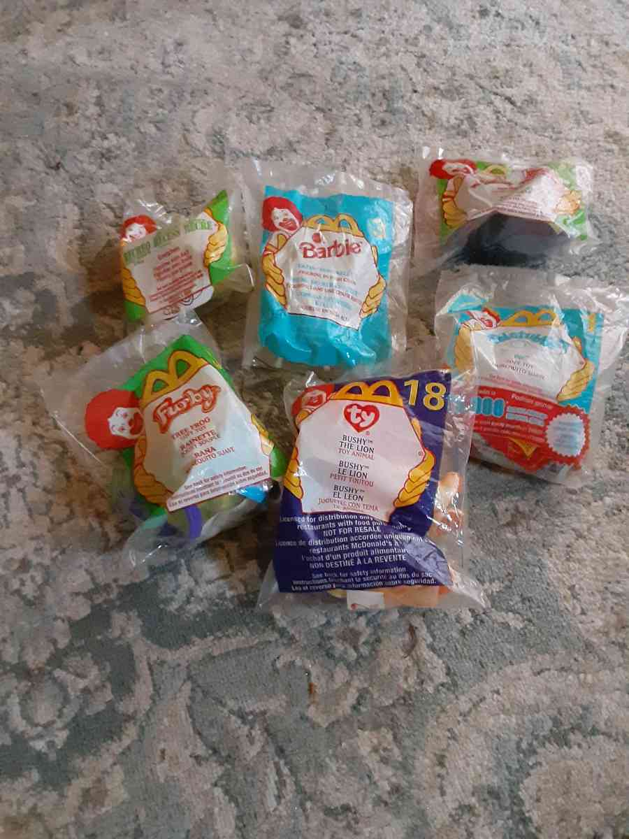 McDonalds 1996 vnt toys still in their packages