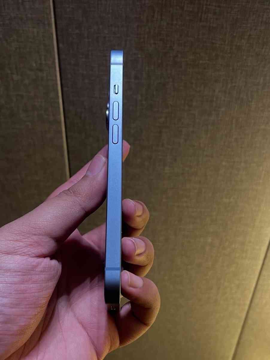 iPhone 14 128GB For Sale - New York, New York - FleaMarketBay