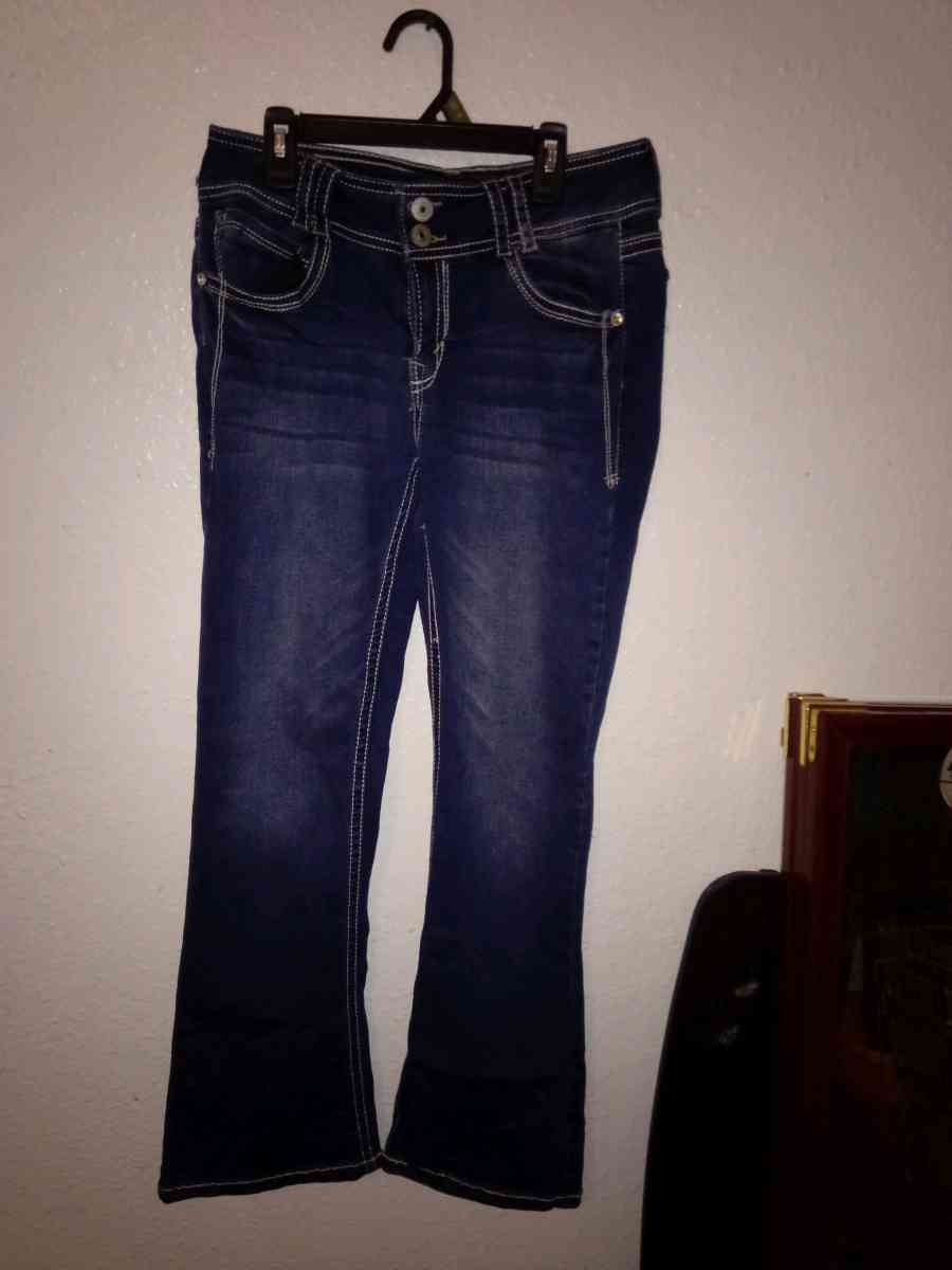 wildflower woman Jean size 8 - San Antonio, Texas - FleaMarketBay