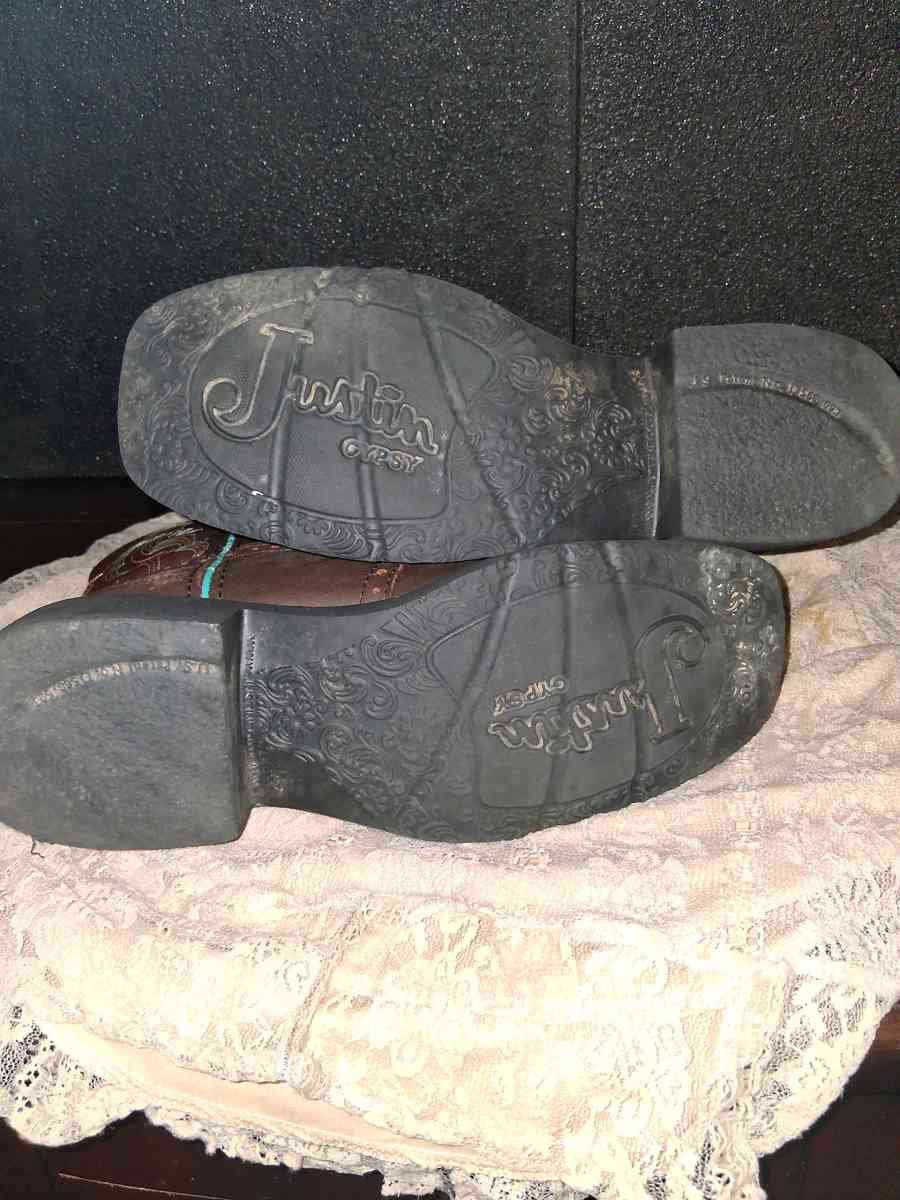 Womens Justin Gypsy Brown Leather Teal Boots s 9B - Commerce, Georgia - FleaMarketBay