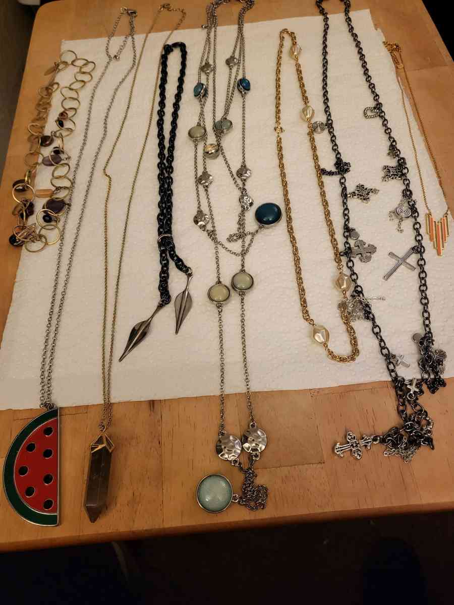 ASSORTED NECKLACES collection - Vacaville, California - FleaMarketBay
