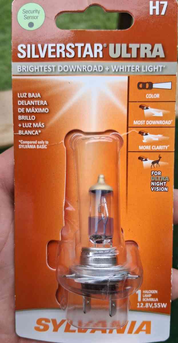 SILVERSTAR ULTRABRIGHTEST DOWNROAD  WHITER LIGHTH7 H7