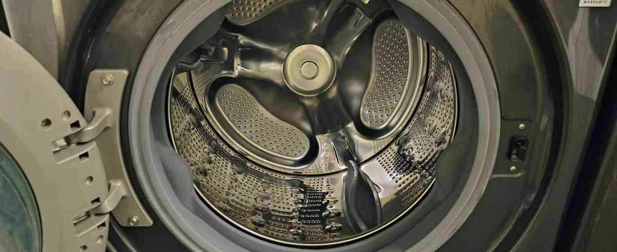 LG Elite Platinum Stainless FrontLoad Washer  New Scratch  D - New Castle, Pennsylvania - FleaMarketBay