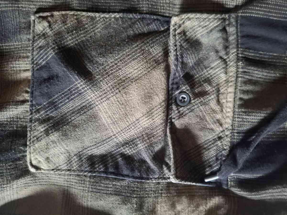Green hooded flannel - Syracuse, New York - FleaMarketBay
