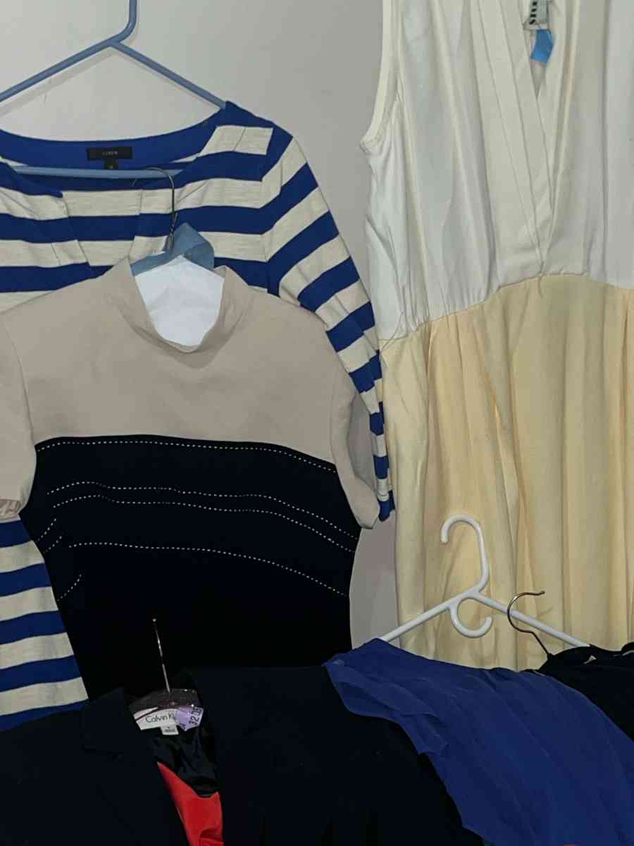 vintage clothing from dresses to jackets - Agency, Missouri - FleaMarketBay