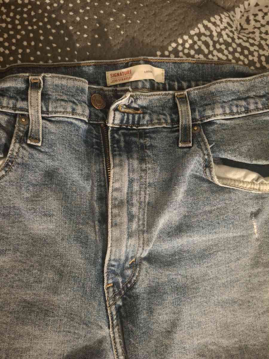 Levi Jeans 39x29 - Syracuse, New York - FleaMarketBay