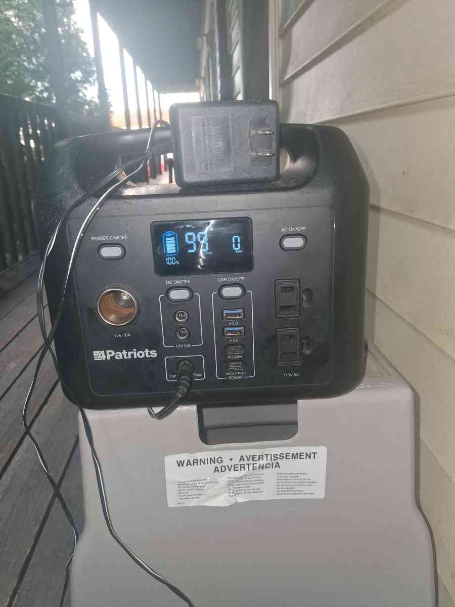 4Patriots Sidekick Solar Generator - Seneca, South Carolina - FleaMarketBay