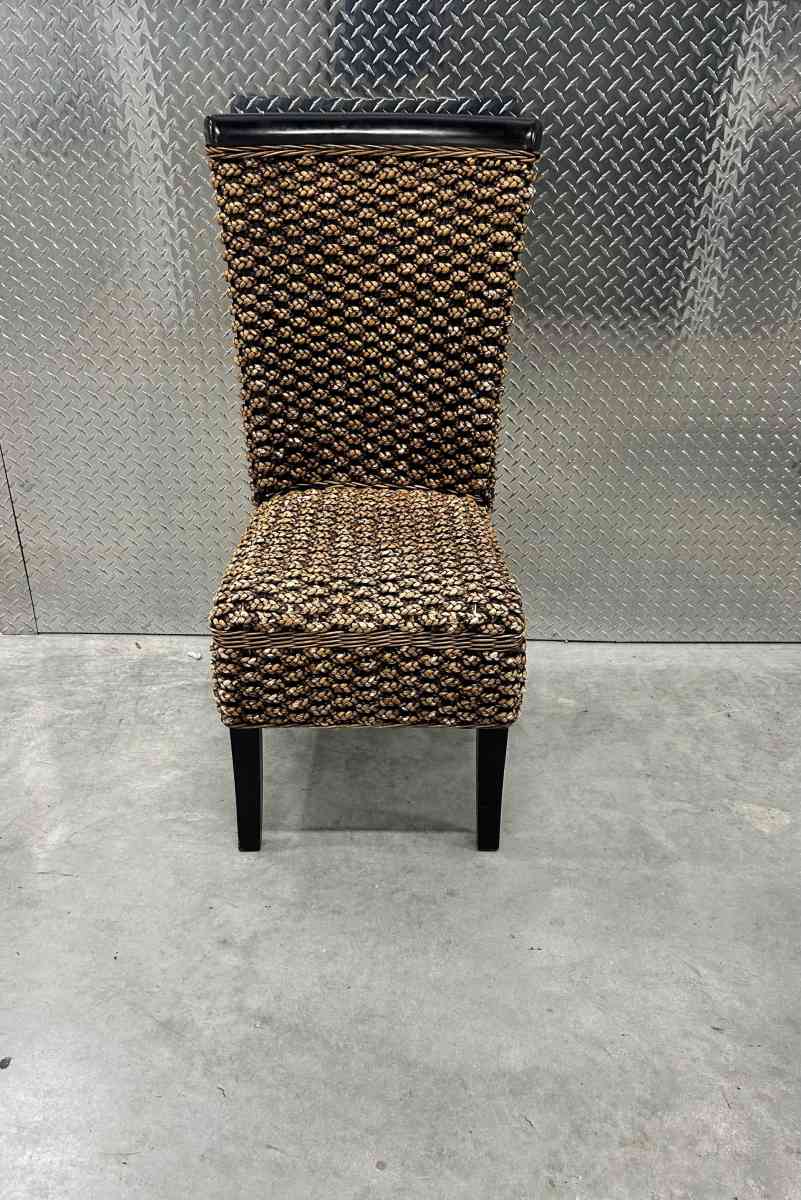 Single Premium Wicker Chair