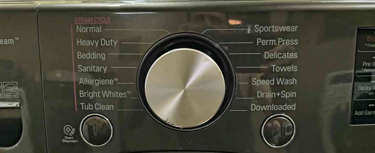 LG Elite Platinum Stainless FrontLoad Washer  New Scratch  D - New Castle, Pennsylvania - FleaMarketBay