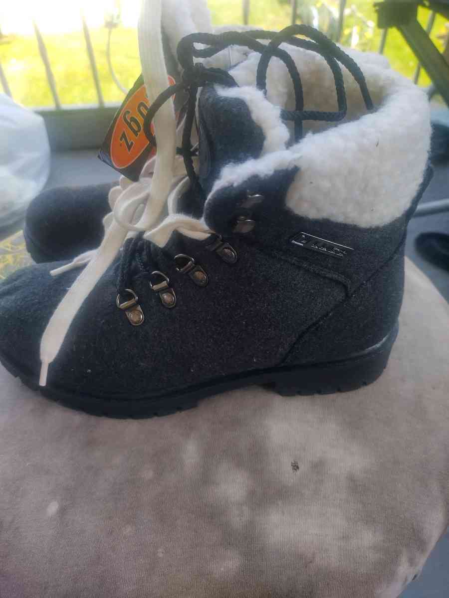 Lugz Womens Grotto Fleece Fashion Boot Size 9