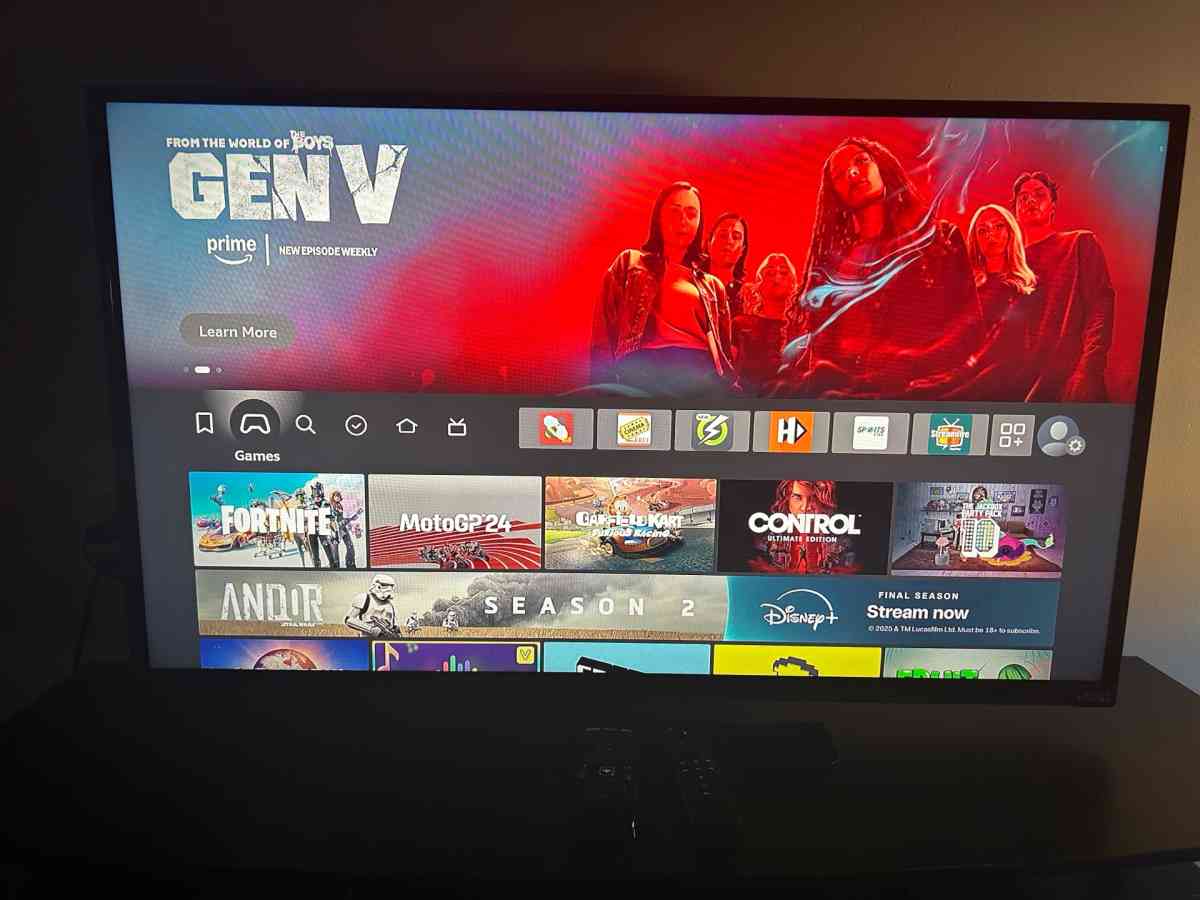 40 inch Vizio Tv With Loaded Firestick HD - Pawtucket, Rhode Island - FleaMarketBay