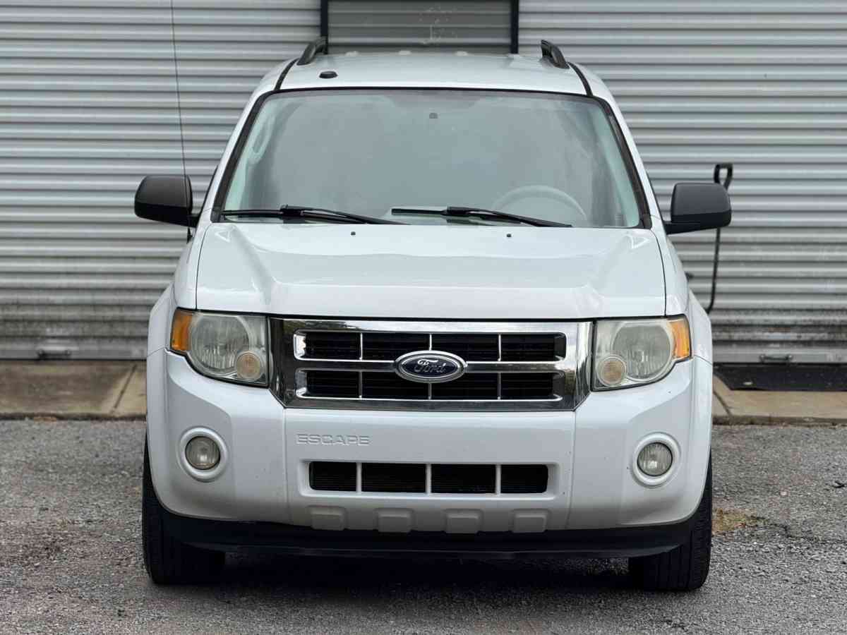 2011 FORD ESCAPE XLT