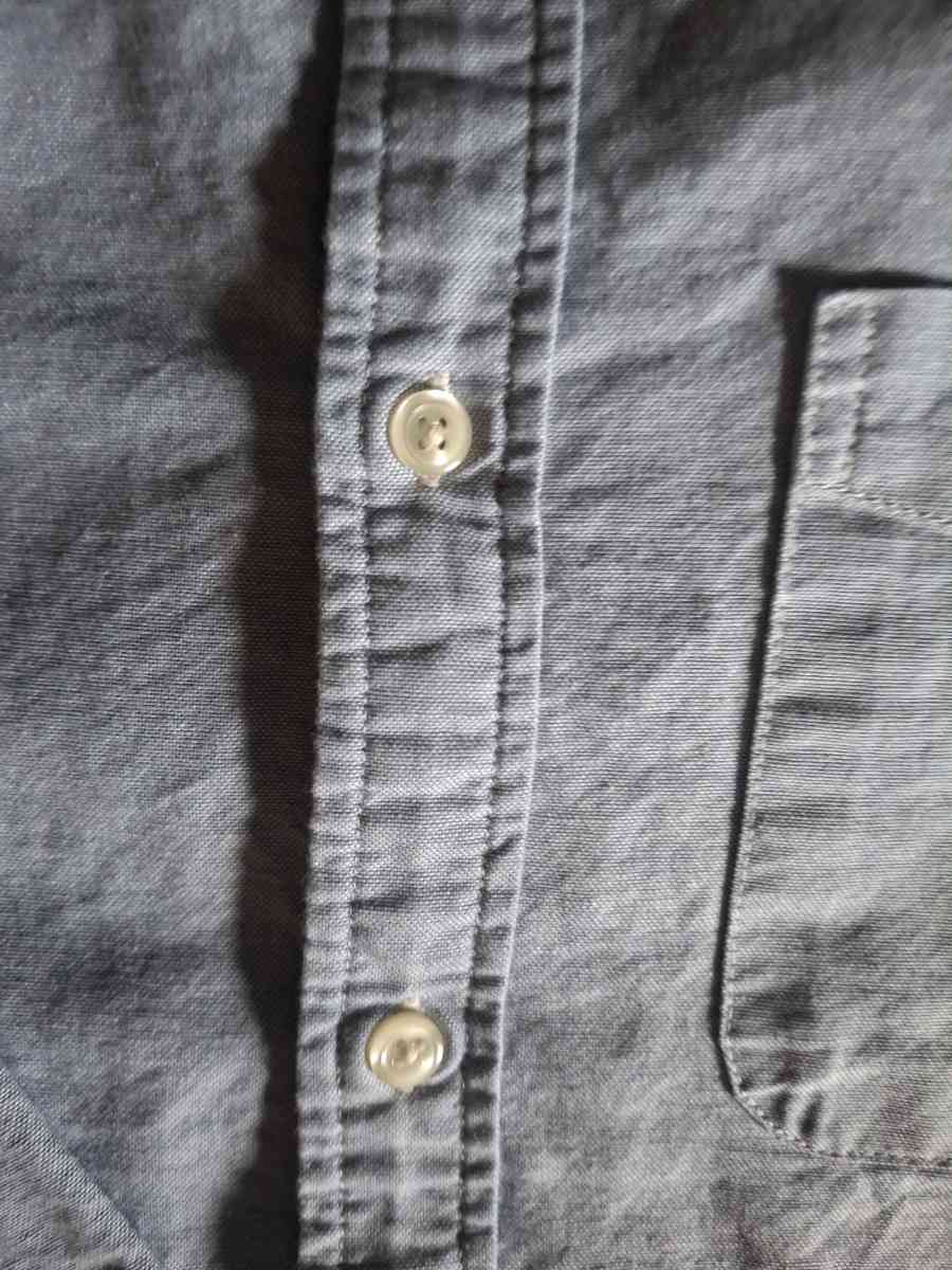 Old Navy Chambray button down shirt - Syracuse, New York - FleaMarketBay