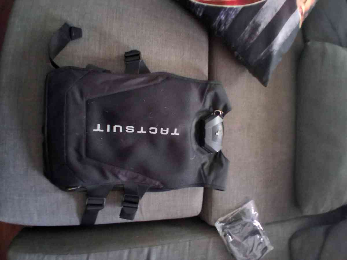 Bhaptics VR Tactsuit Pro and Sleeves FPS Bundle