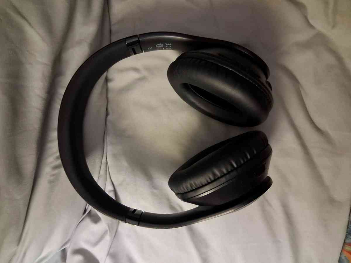 Uplift headphones