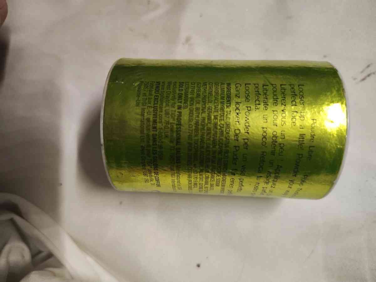 bedhead loose face powder light