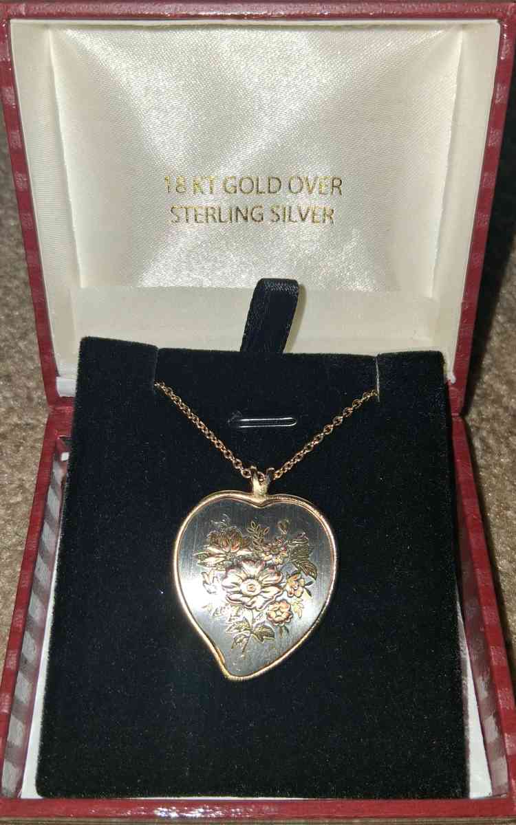 REED AND BARTON HEART NECKLACE