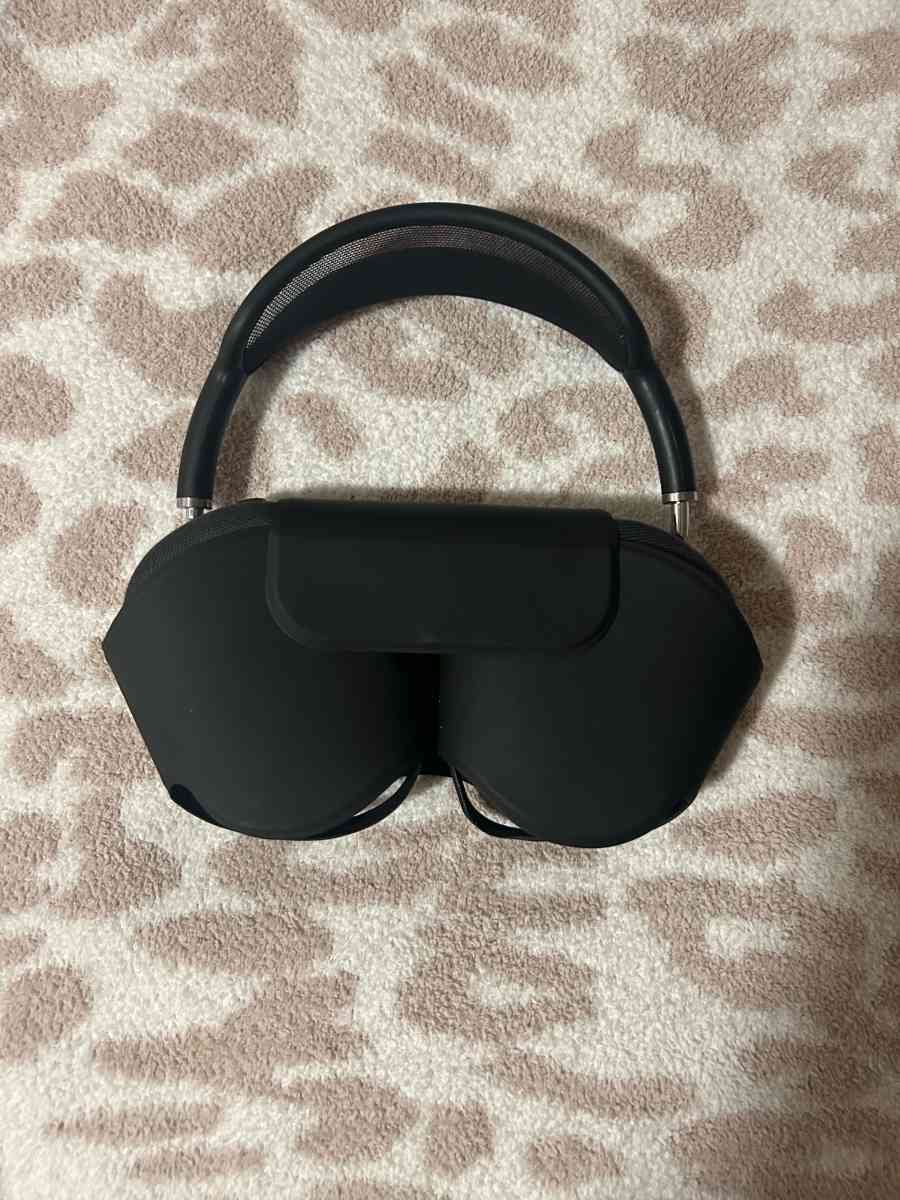 AirPods Max - Alicia, Arkansas - FleaMarketBay