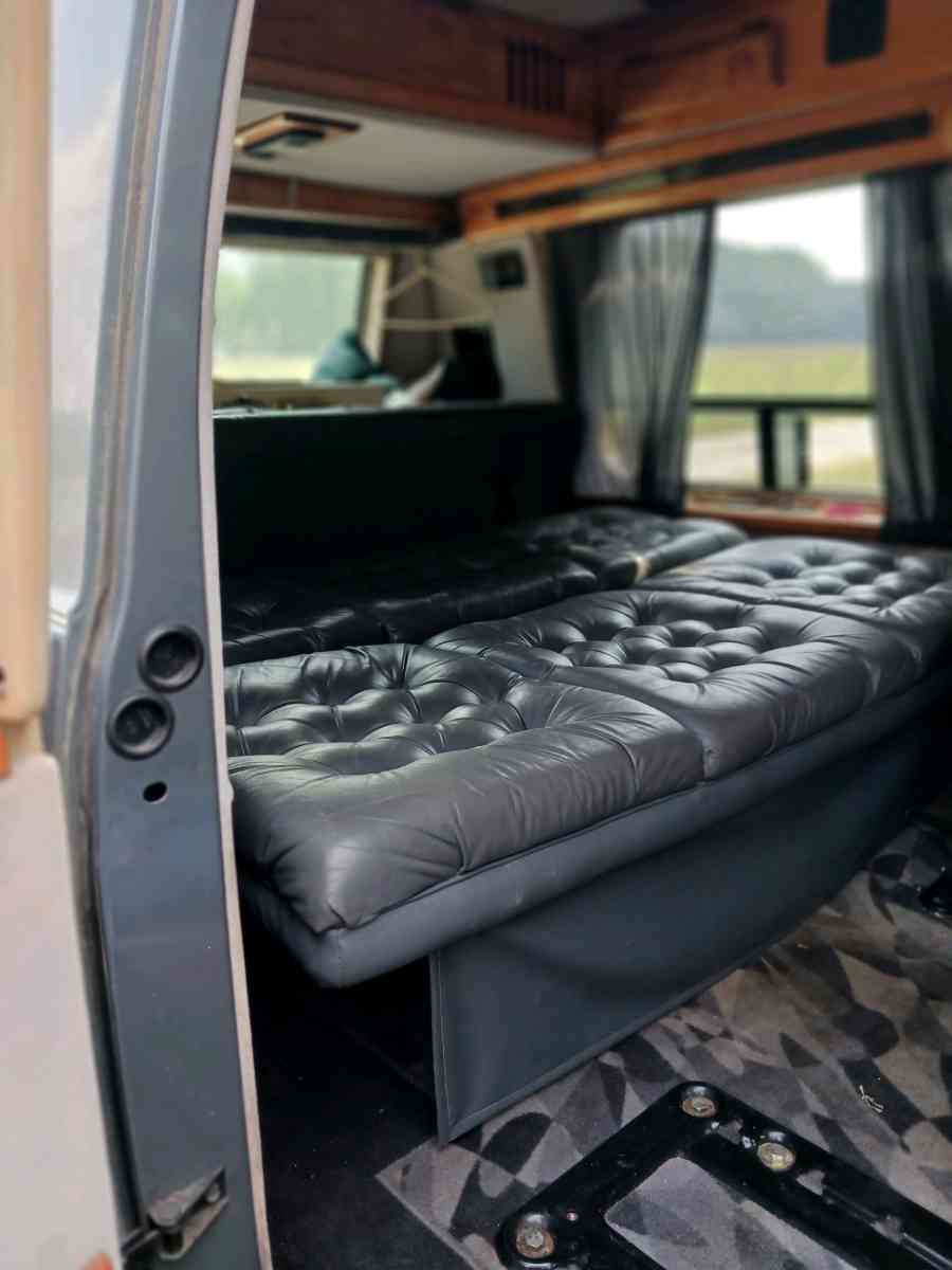 Chevy Sports Van G30