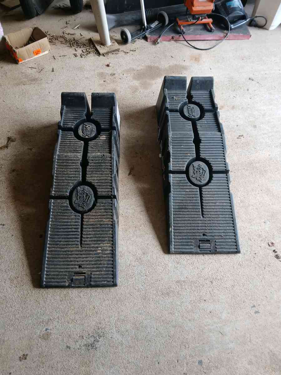 rhino car ramps - Mcdonough, Georgia - FleaMarketBay