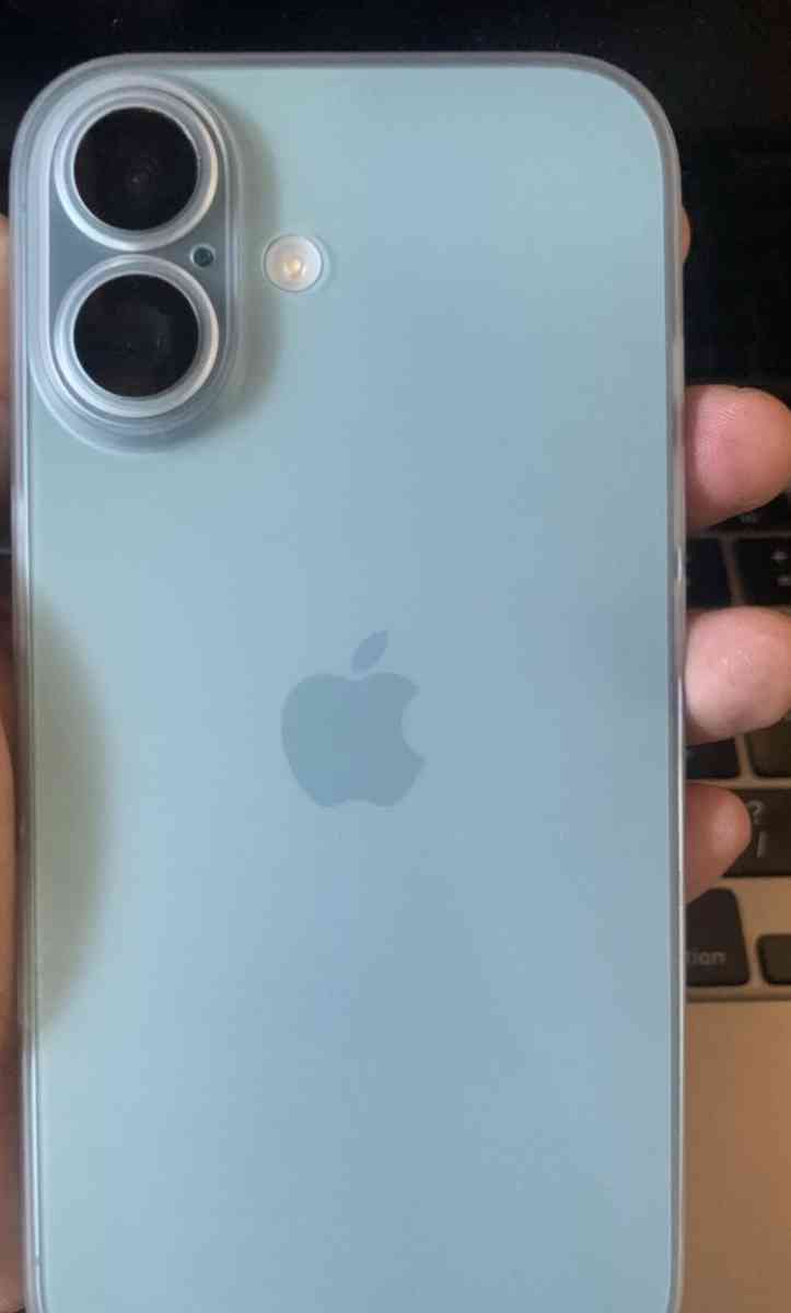 Teal IPhone 16