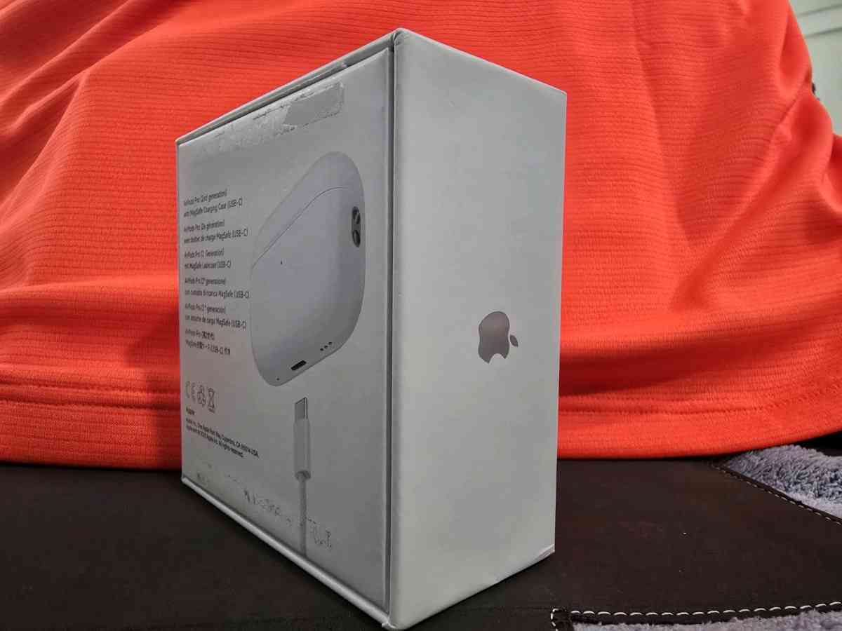 Airpods Pro 2nd Gen - Williams, California - FleaMarketBay