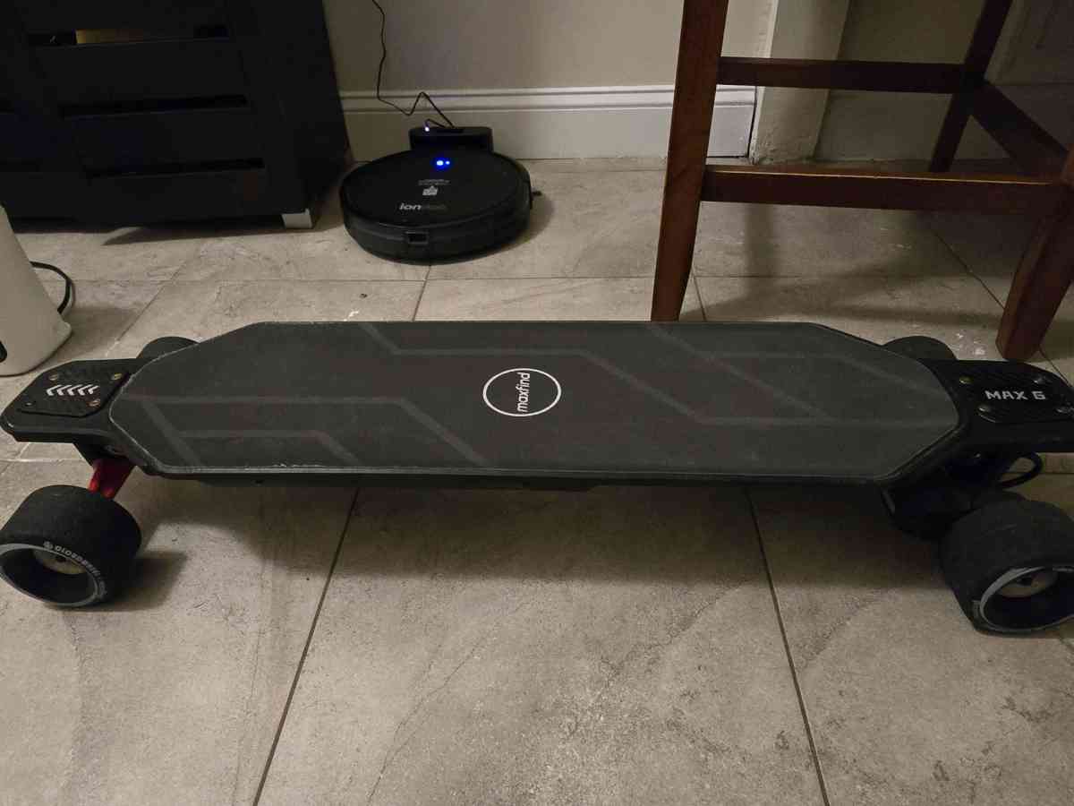 Max 6 electric skateboard - Winchester, Virginia - FleaMarketBay