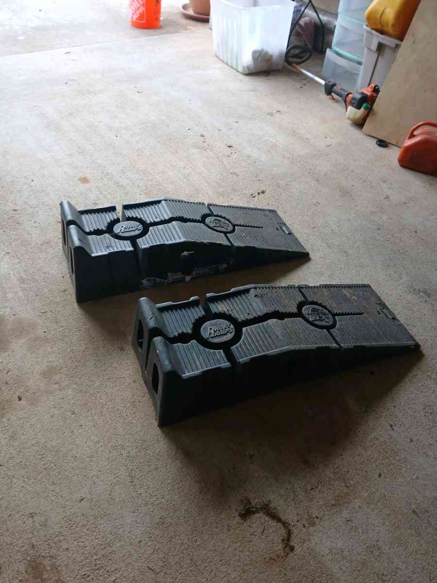 rhino car ramps - Mcdonough, Georgia - FleaMarketBay