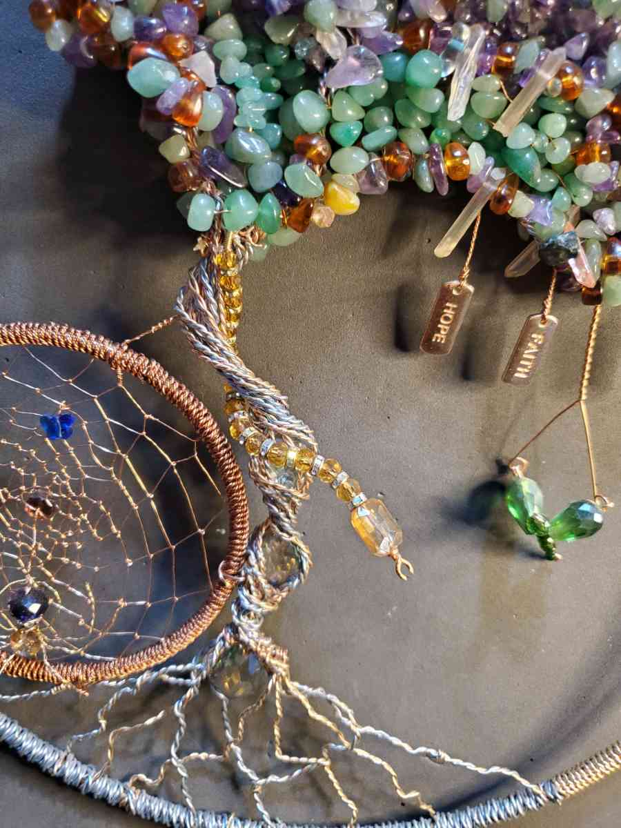 Hanging tree suncatcher