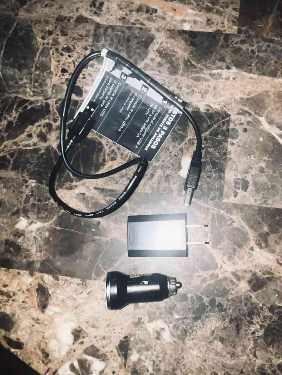 The VECTOR SS16LV 1600 Peak Amp LiIon Jump Starter Portable