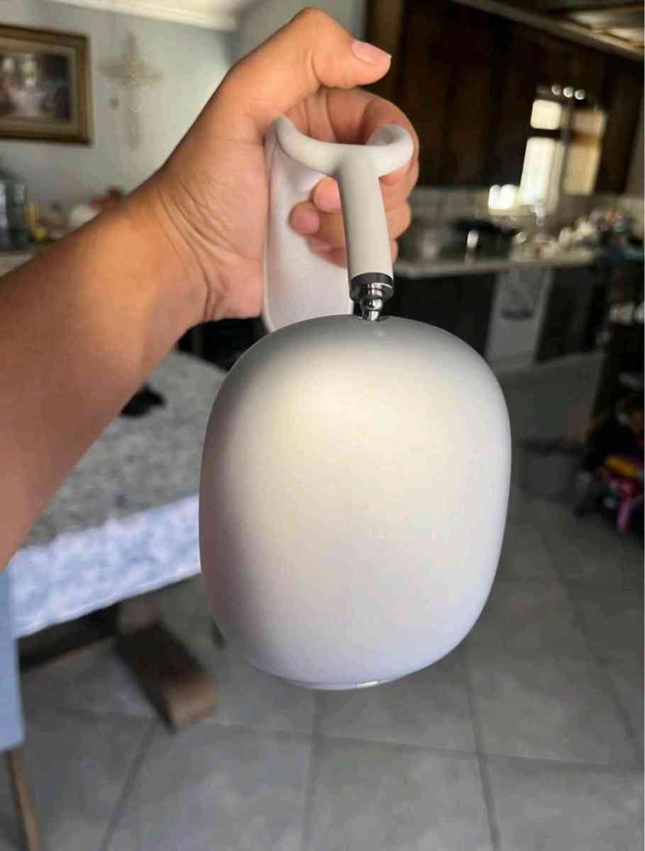 Apple airpod max - Albert City, Iowa - FleaMarketBay