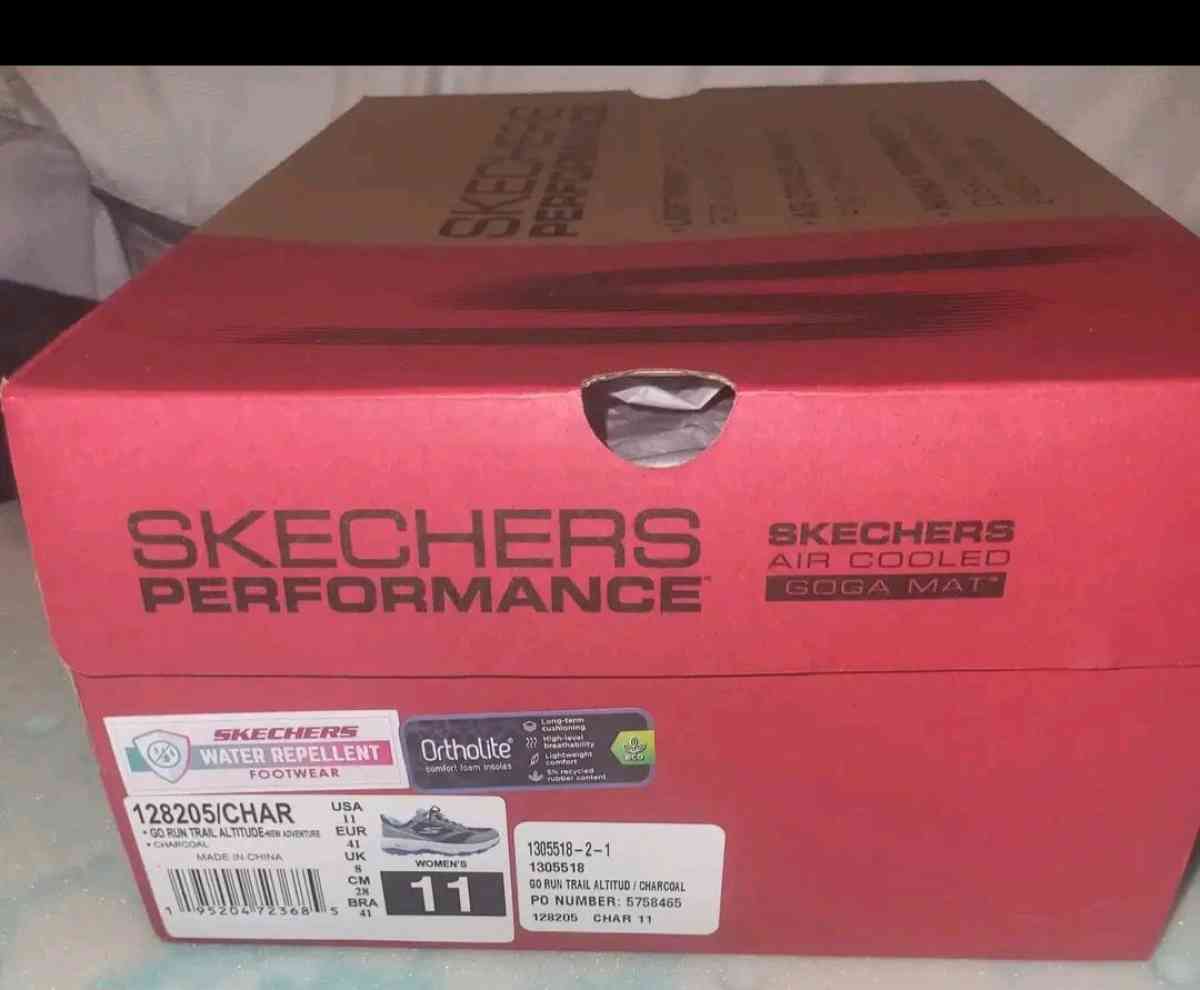 skechers performance go run trail shoes - Acworth, Georgia - FleaMarketBay