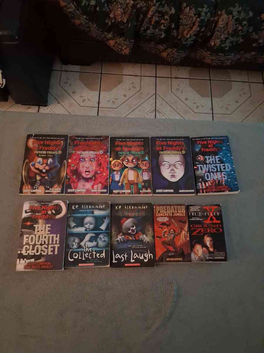 Lot Of 58 Horror Books - North Hollywood, California - FleaMarketBay