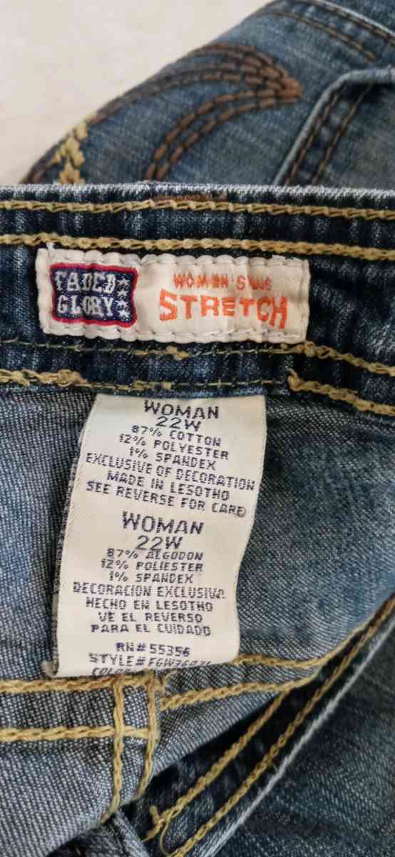 Womens Faded Glory Plus Capris