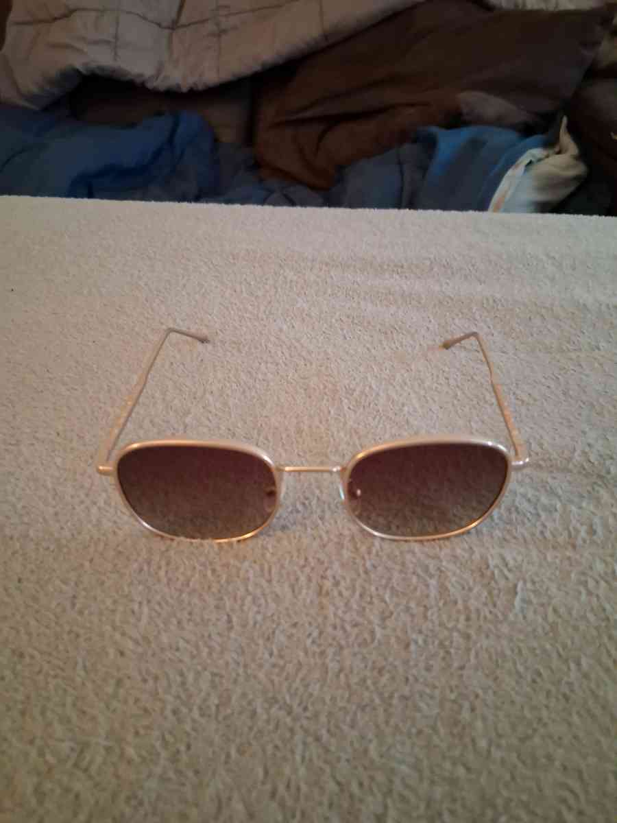 A KJAERBEDE Brown Shade Lens Unisex Golden Sunglasses - North Hollywood, California - FleaMarketBay