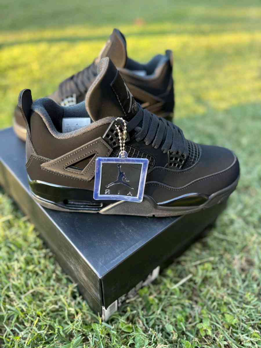Jordan 4 Retro Black Cat 2025