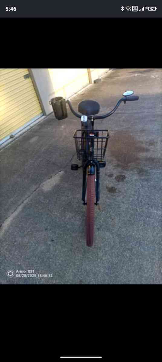 Huffy Nel Lusso Cruiser Bike