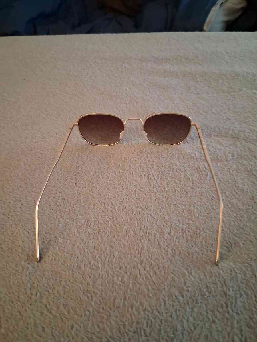 A KJAERBEDE Brown Shade Lens Unisex Golden Sunglasses - North Hollywood, California - FleaMarketBay