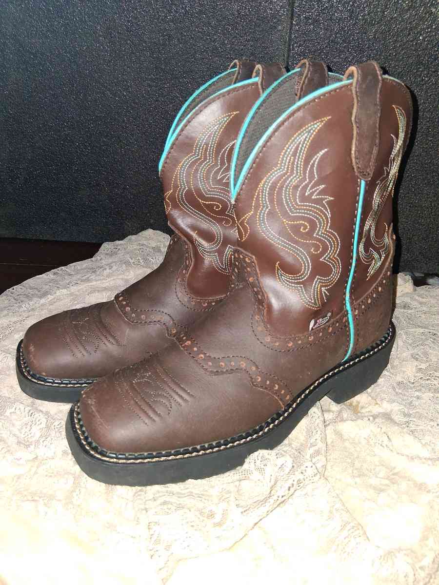 Womens Justin Gypsy Brown Leather Teal Boots s 9B - Commerce, Georgia - FleaMarketBay