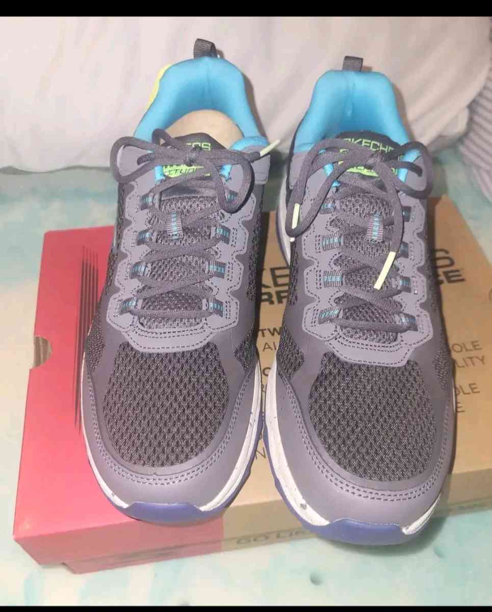 skechers performance go run trail shoes - Acworth, Georgia - FleaMarketBay