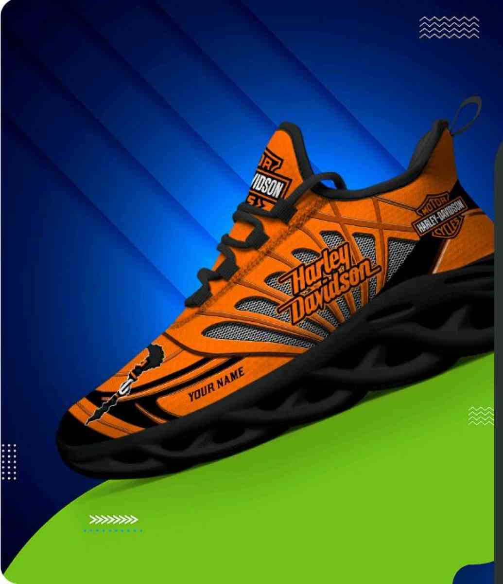 Big fall and end of summer sneakers shoes and boots sale