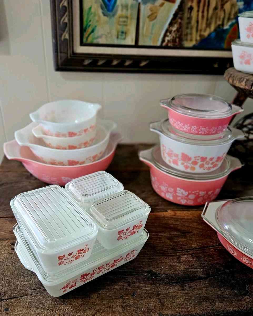 pink Pyrex vintage dishes