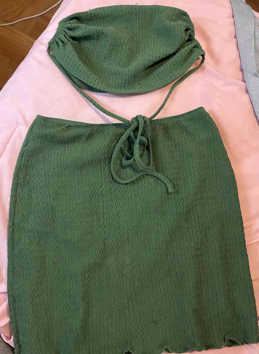 dresses and rompers sz small - Chicago, Illinois - FleaMarketBay