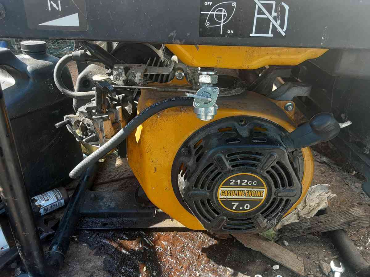 Gasoline generator 3300 - Elwood, Indiana - FleaMarketBay