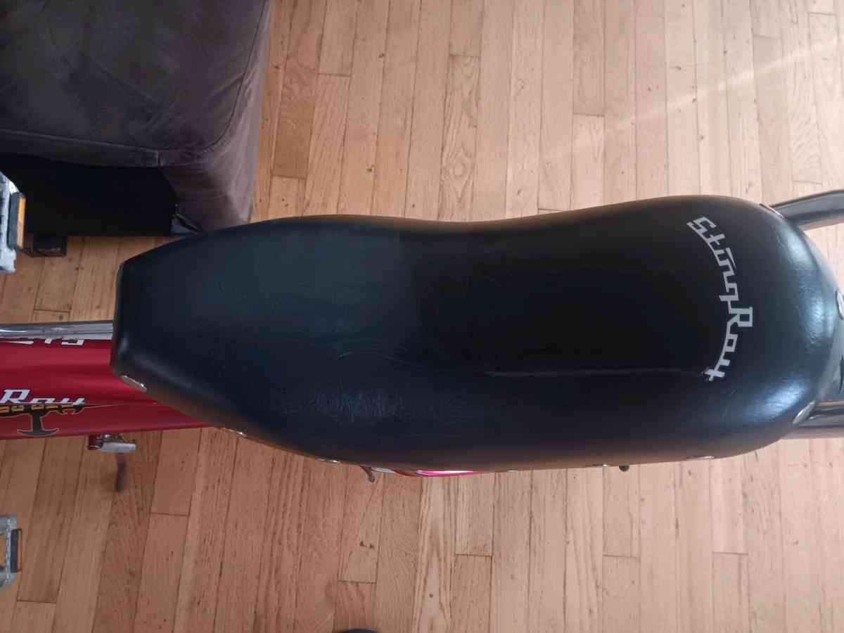 vendo una bicicleta  buenas i clsica color rojo llanta de mo - Aurora, Illinois - FleaMarketBay