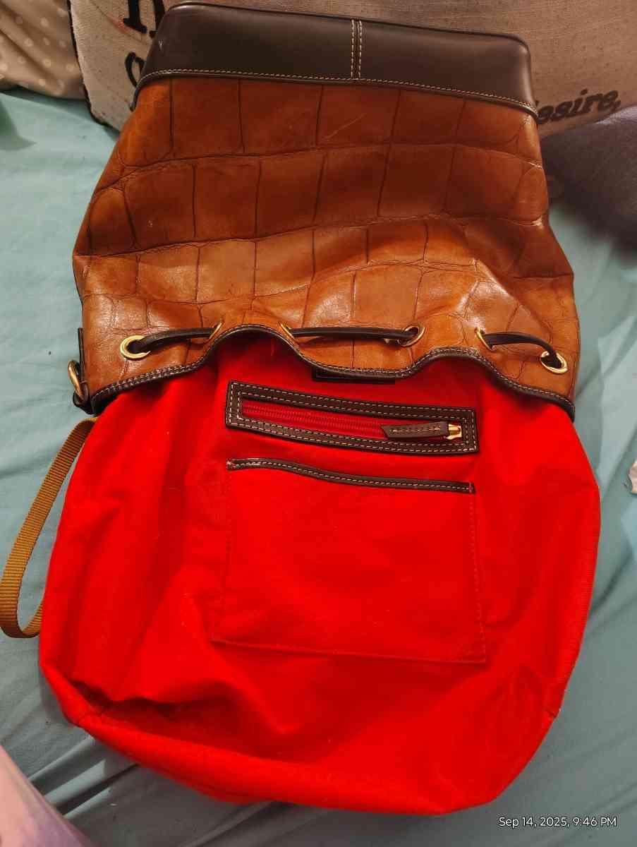 dooney and burke bag - Allegan, Michigan - FleaMarketBay
