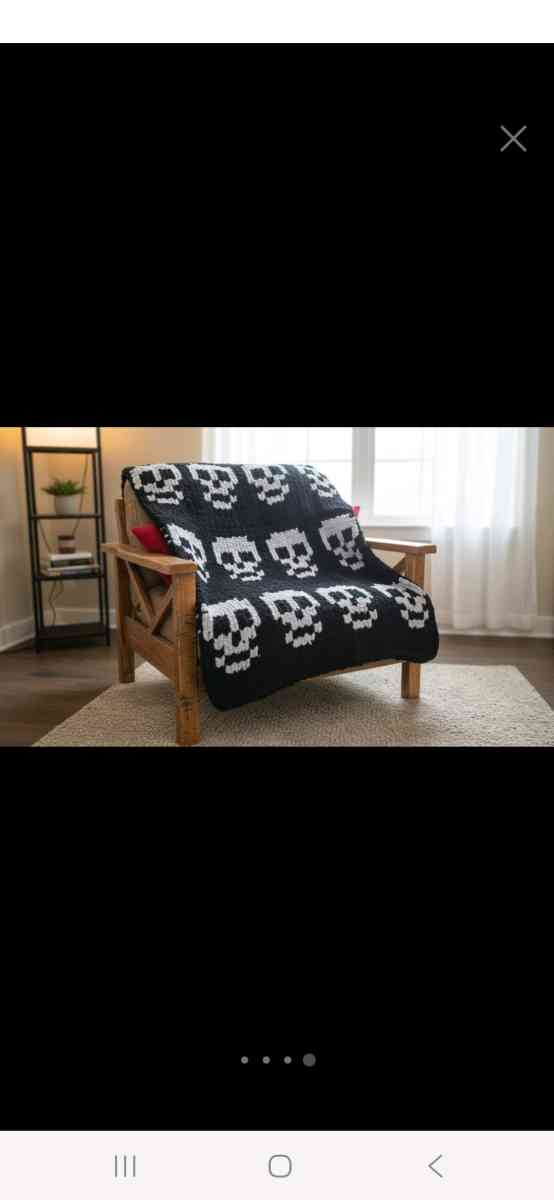 Viral chunky knit blanket Skull Design - Salisbury, North Carolina - FleaMarketBay