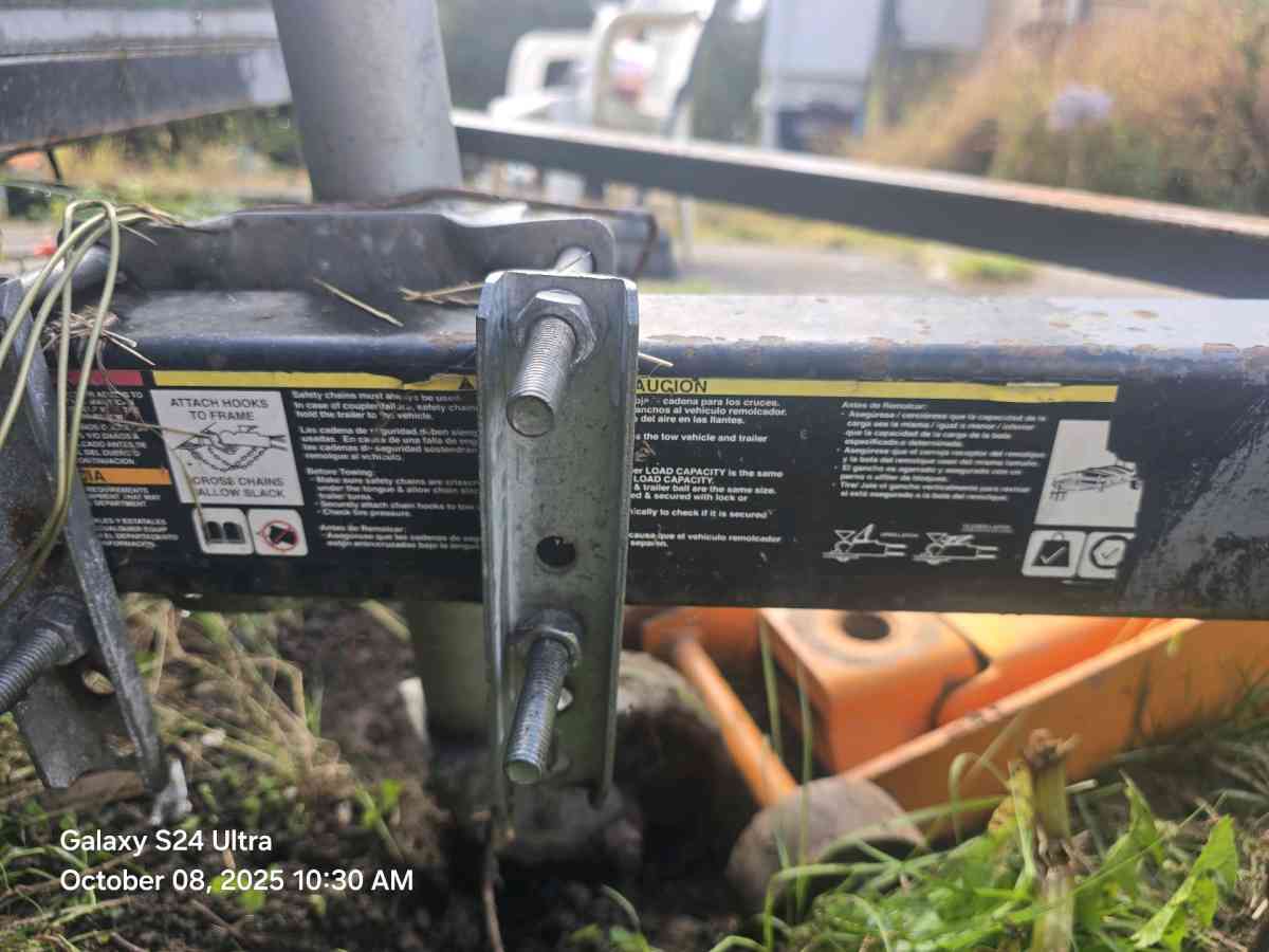 2012 5x8 Utility Trailer