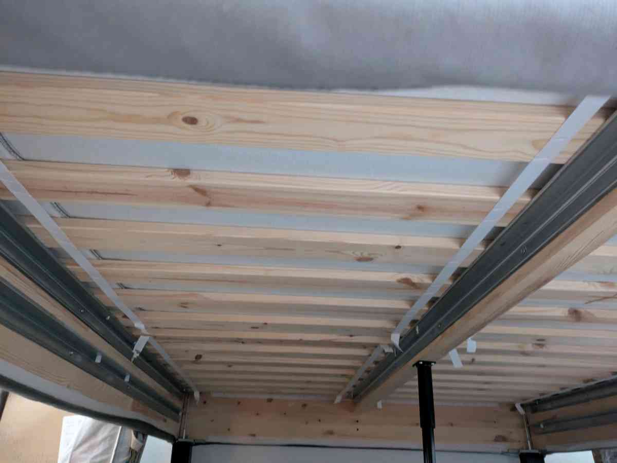 IKEA queen size ESPEVAR mattress base and MORGEDAL mattress